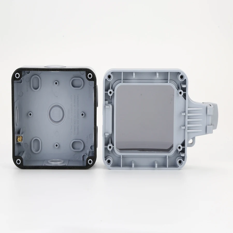 IP66 waterproof FUSE electric switch outdoor enclosure PC material easy installation and high quality from the specific factory