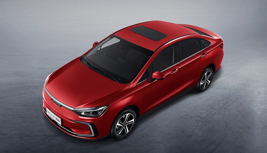  China BAIC factory direct sell used cars EU5 high speed long mileage