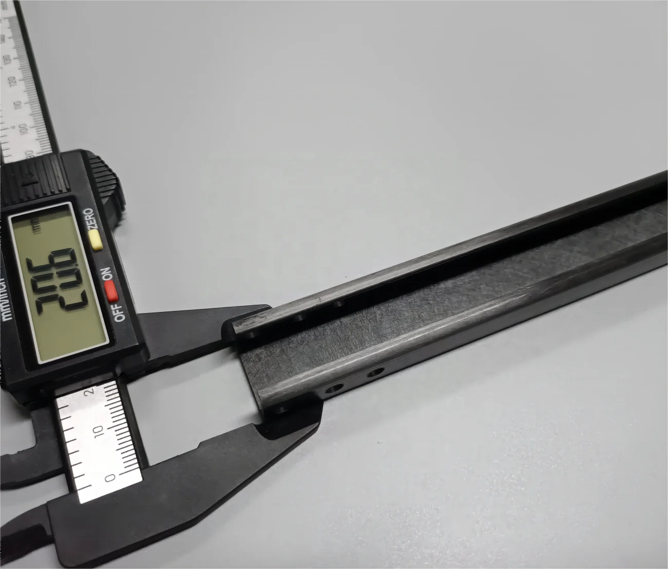 Textile Machine Spare Parts DNR Carbon Fiber Rapier Tape Outer Profiles with 21mm width for Rapier Loom