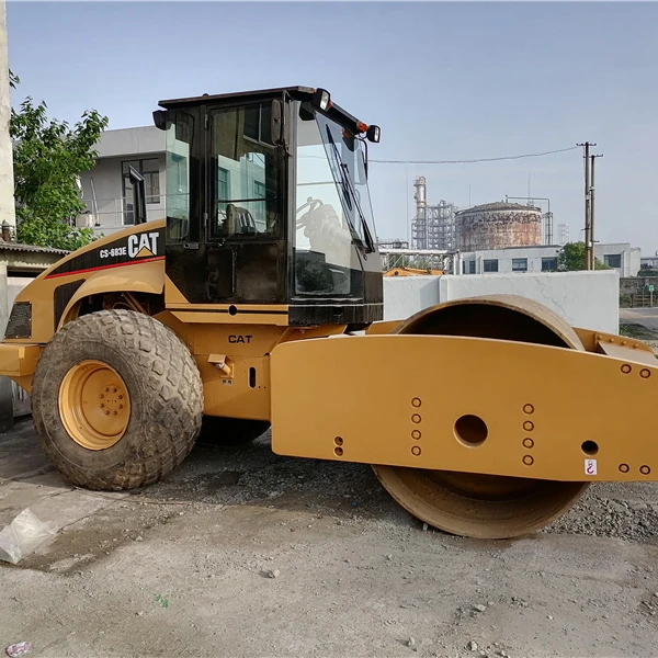 Used original japan road roller CAT CS683E road soil compactor Caterpilalr cs583 cs683 with high condition and cheap price