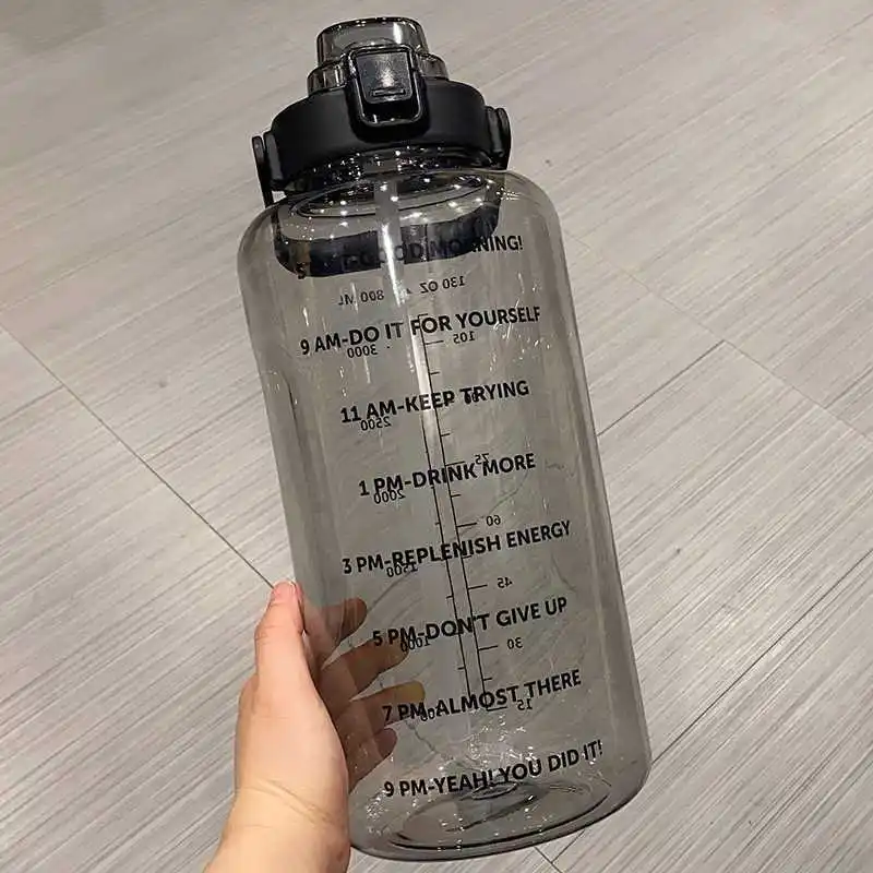 Custom BPA Free 2l Half Gallon Fitness Gym Sports Clear Plastic Motivational Water Bottle with Time Marker and Straw