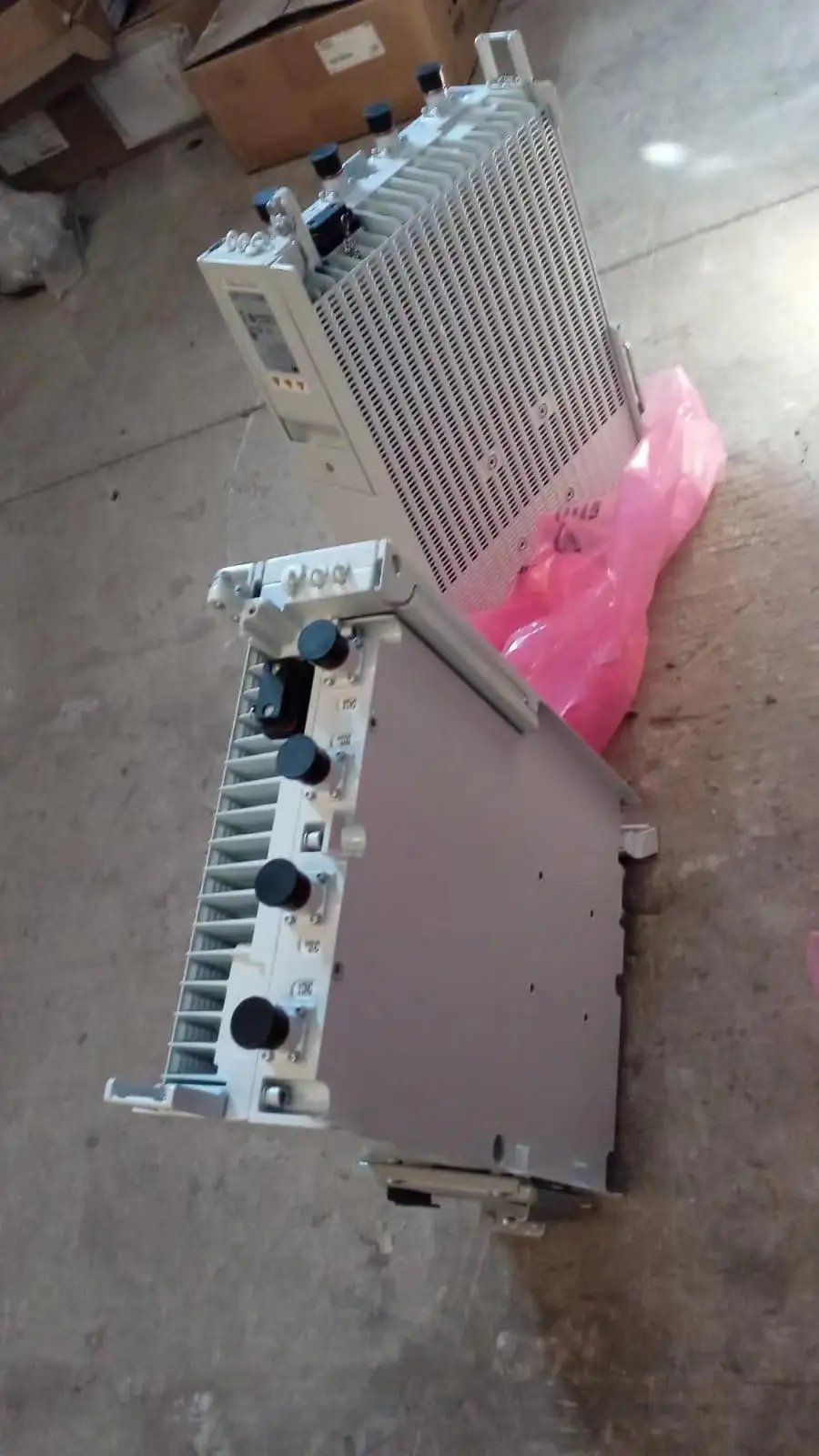 Used Huawei RRU5903 New and unused.