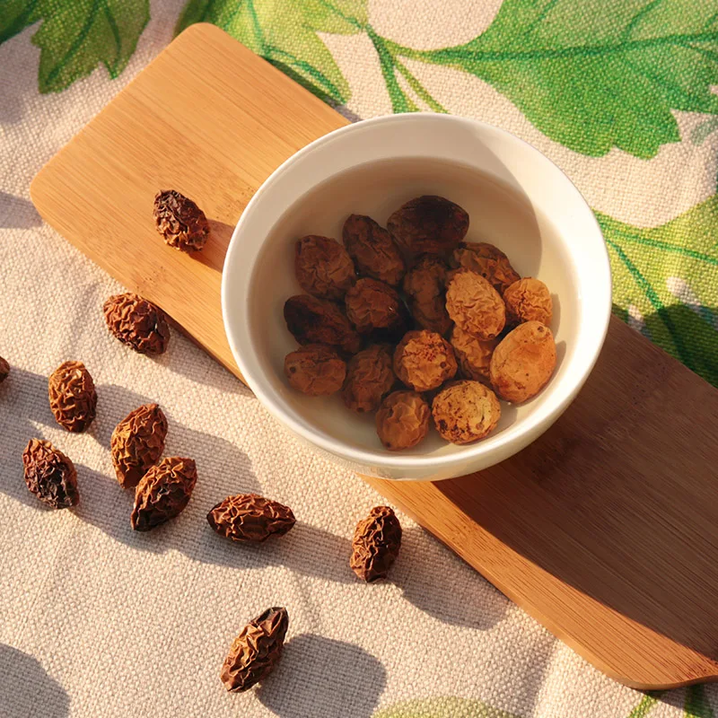 Dried Olives Baking green olive fruit for wine or tea