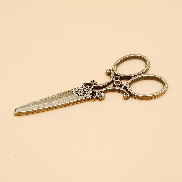 Antique Silver tone/Antique Bronze Hollow Scissors Pendant Charm/Finding  Bracelet Necklace Charm  DIY Accessory Jewelry Making