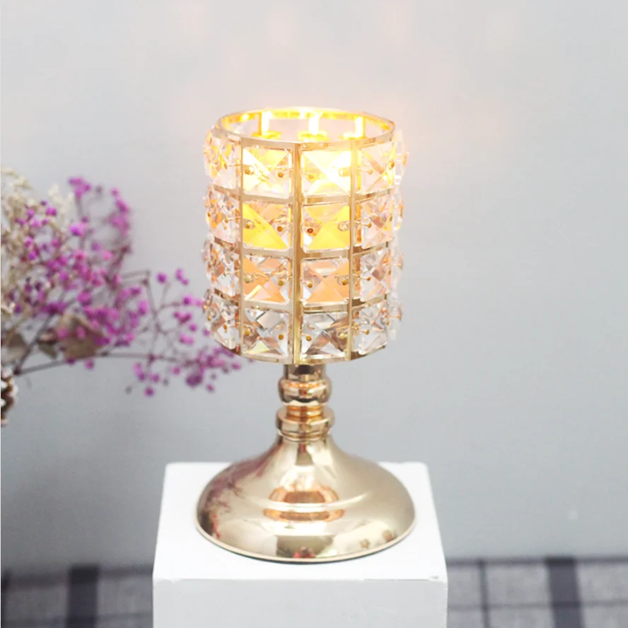 Wholesale Modern Home Decor  Metal Long Stem Blinking Crystals Candle Holder