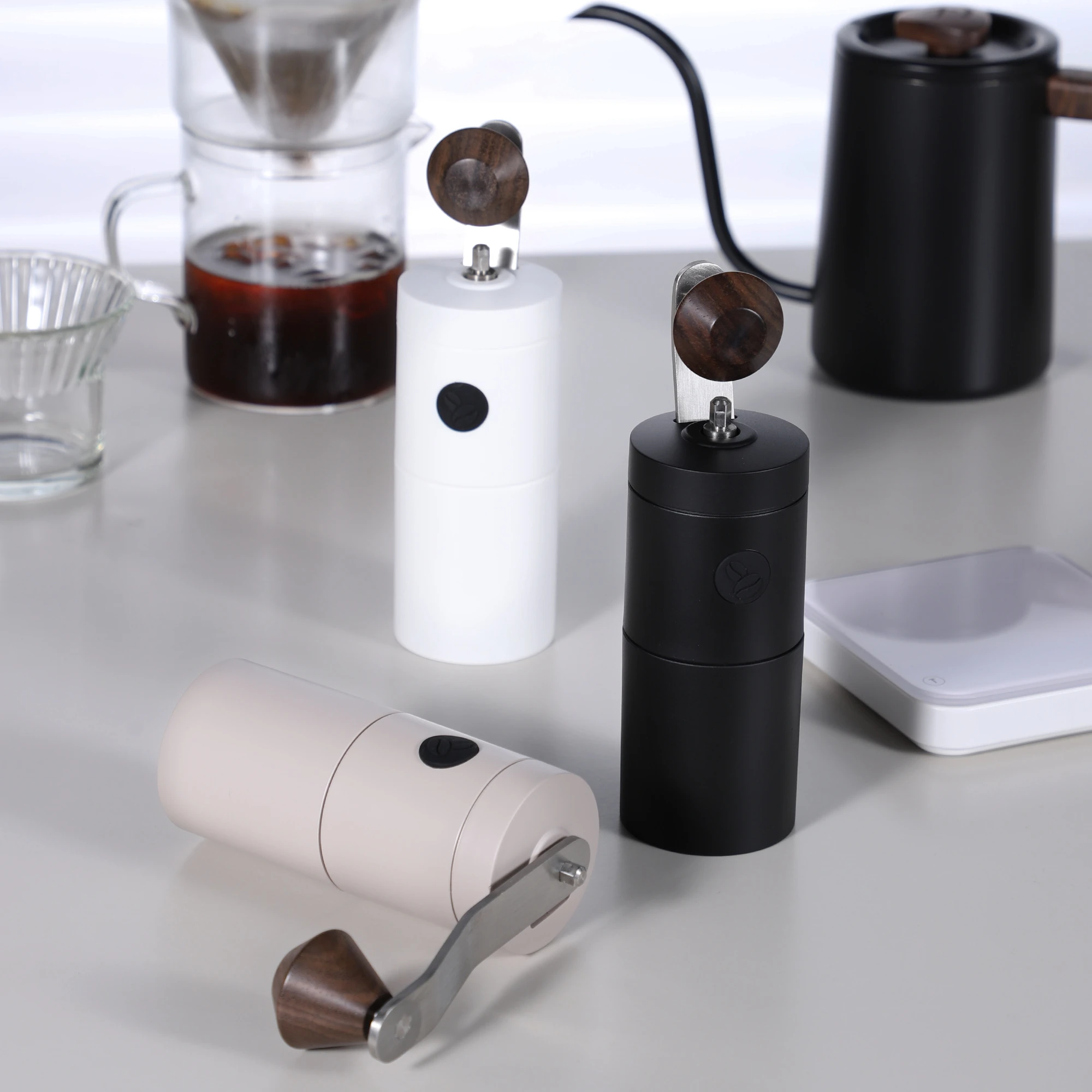 Environmentally Friendly ABS Material Portable Stainless Steel Ceramic Grinding Core Manual Coffee Grinder