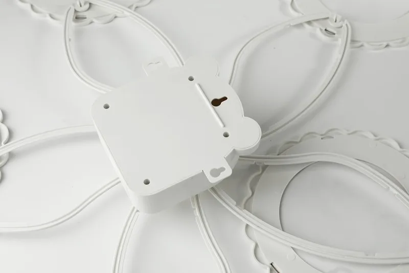 
40 Inch Digital Picture Frame X 10 Photo Frame for 24x36 Inch Photo 8 Customized Rotating Silk Screen Printing 2 AA Battery XY 