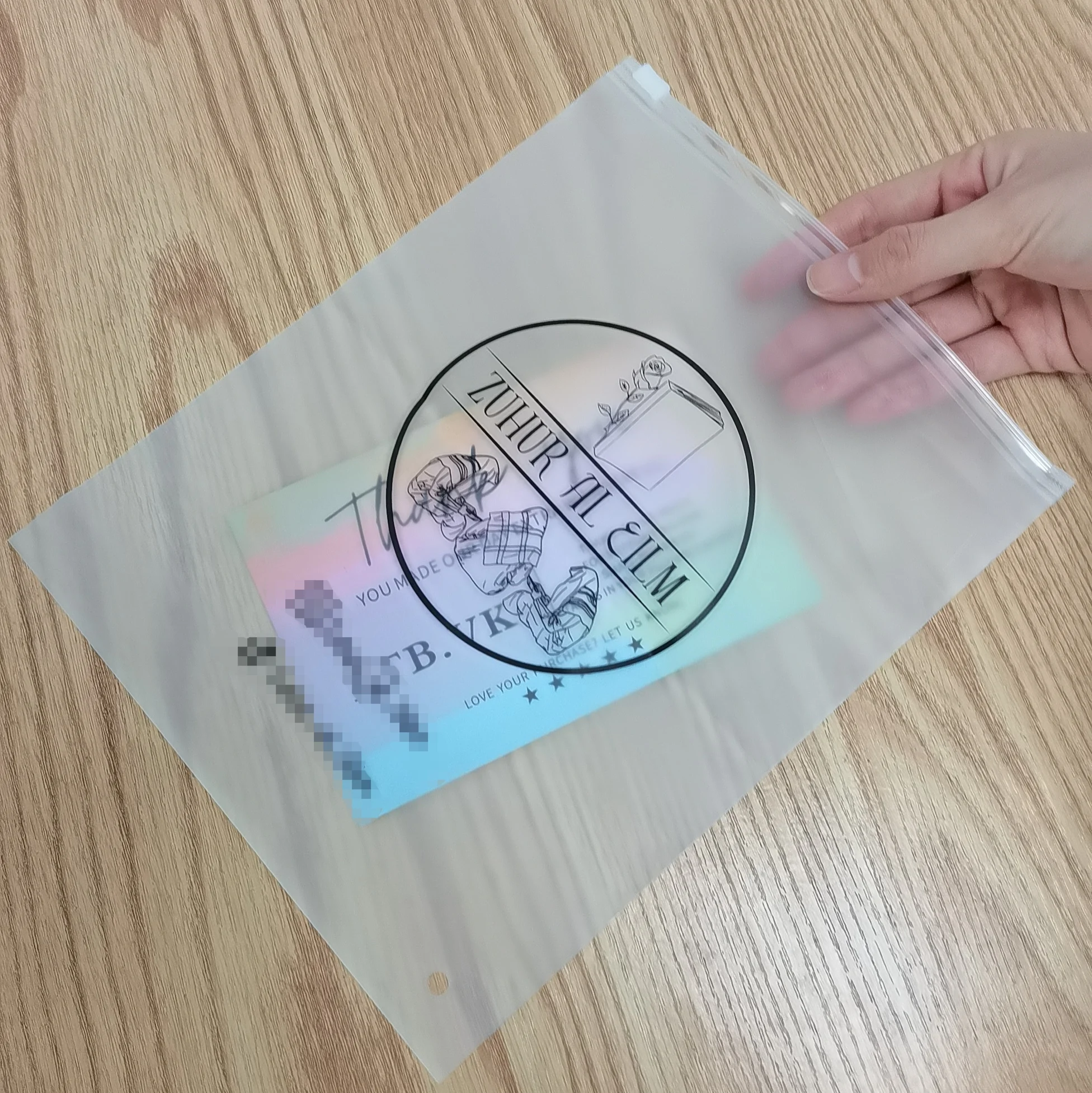 Customized EVA frosted zipper plastic bags for clothing packaging plastic bags for frosted zipper lock bag