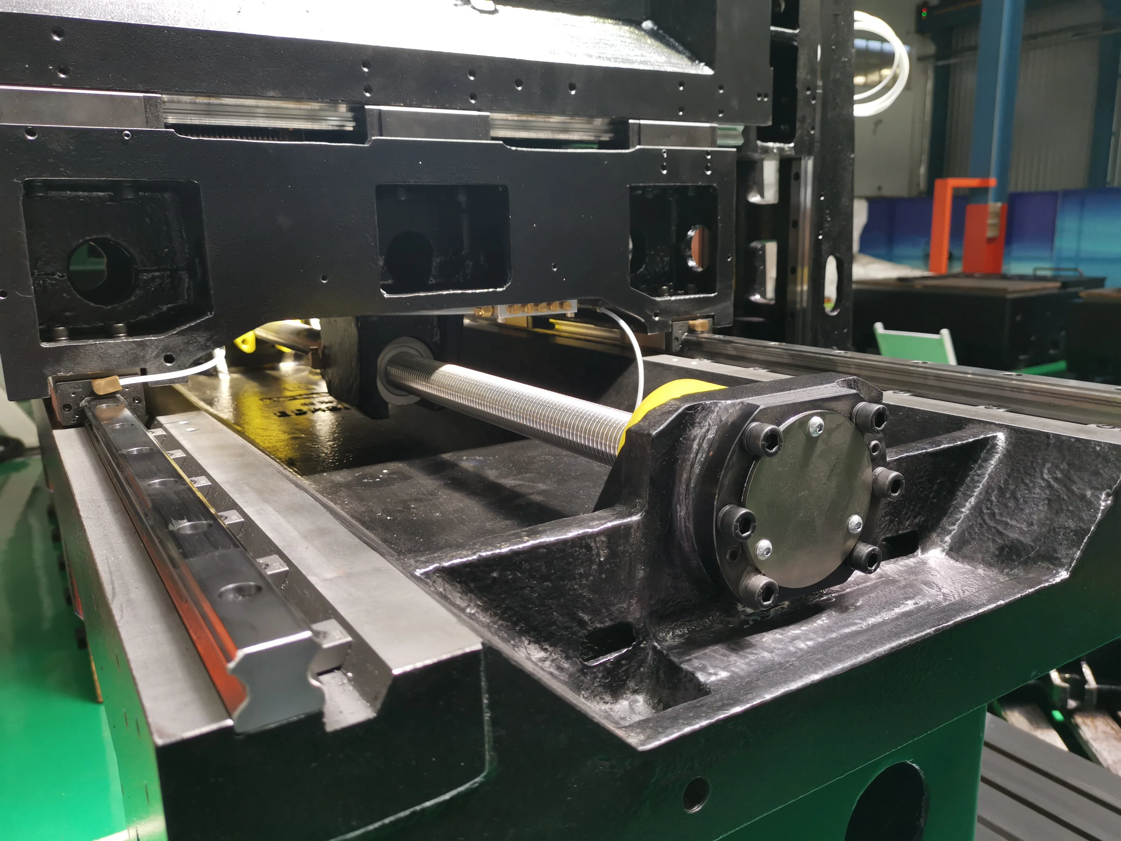 EDM машина CNC