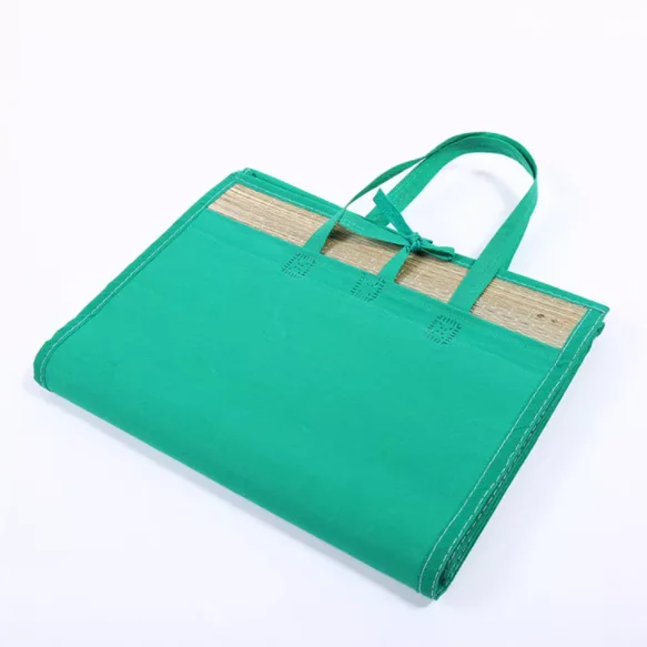 Two Fold Eco-Friendly Sea Weed Beach Mat Portable Straw Beach Travel Mat For Summer