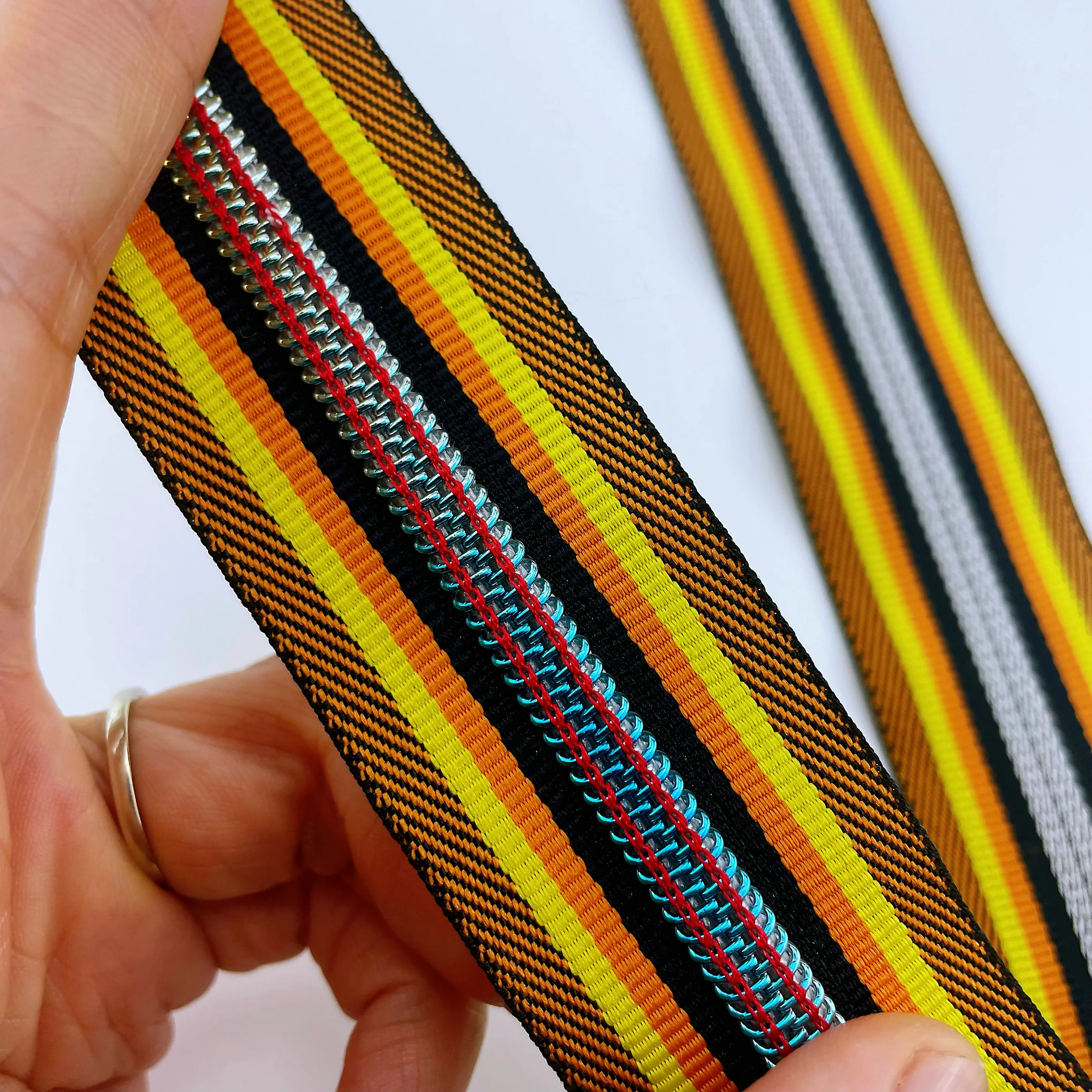 NO.5 Nylon Rainbow teeth Bag shoes Zipper Pulls puller slider tailoring materials big zipper pulls custom logo