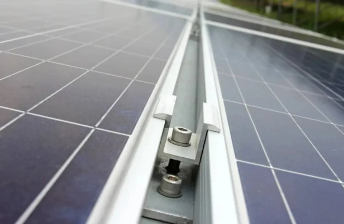 Solar Panel Aluminium Black Solar Mid Clamps  for solar mounting components