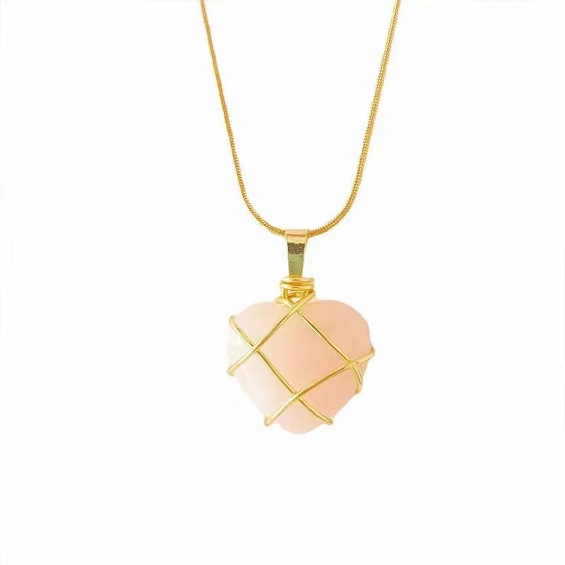 Cartoon  princess love necklace new heart collarbone chain niche feeling neck pendant