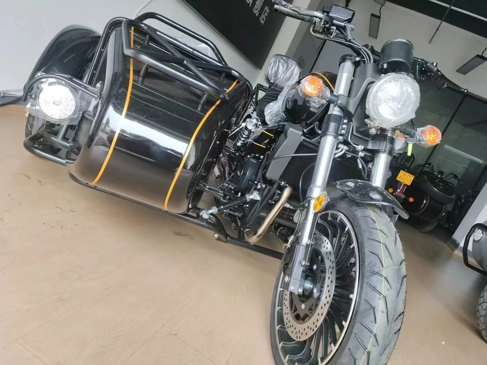 Factory price SAIMO 3-wheeled motorcycle 500CC water-cooled engine electric gasoline tricycle freight motorcycle