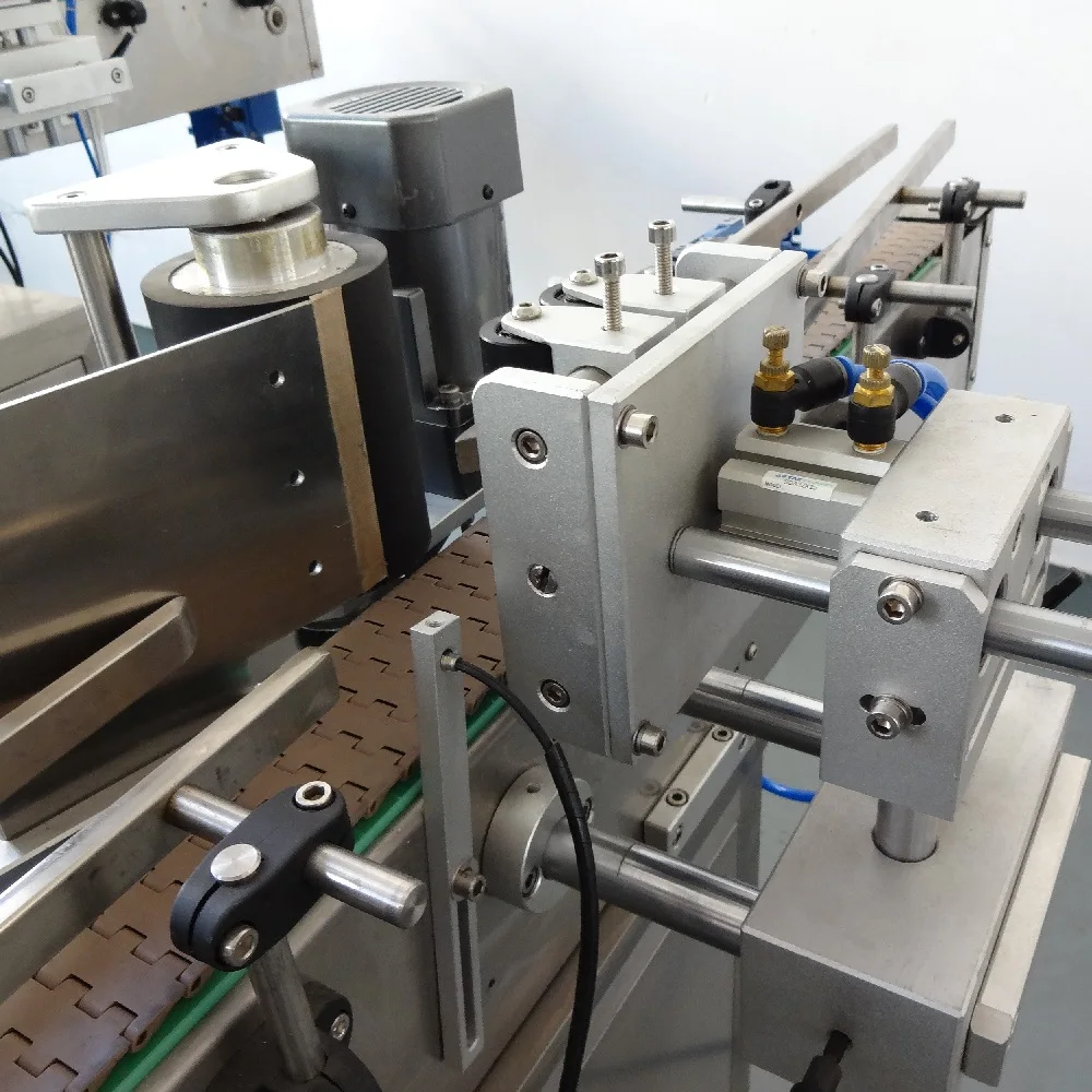 YM515 Automatic PET plastic glass bottle wrap around labeling machine for metal aluminum can sticker labeler