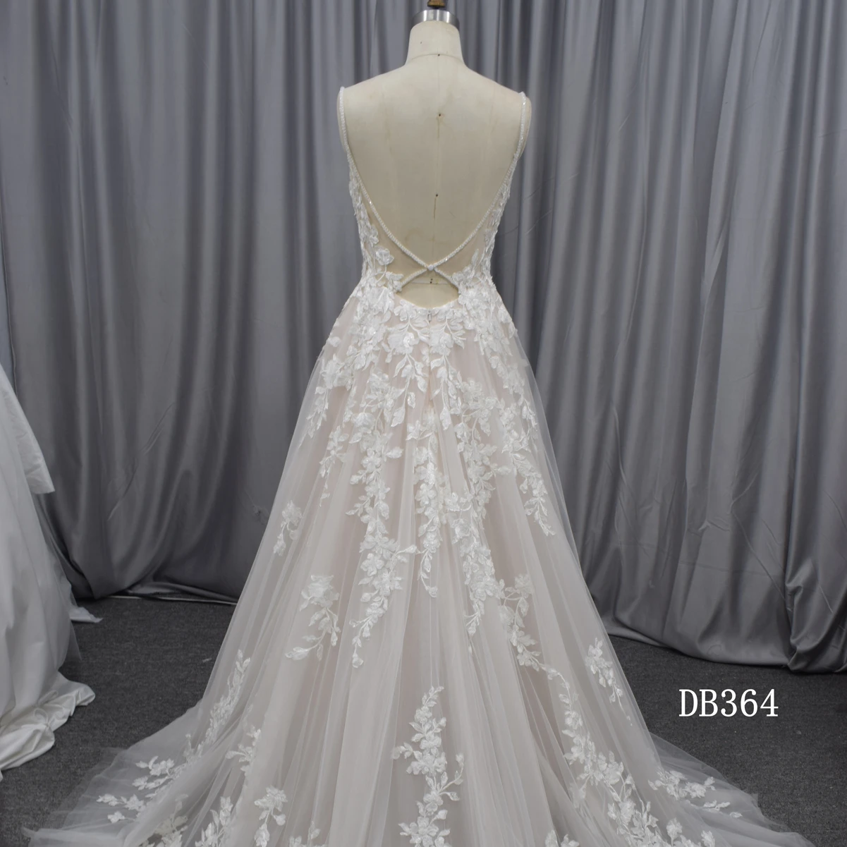 Лидер продаж свадебные платья цвета шампанского с бисером на спине а-силуэт кружевные аппликацией