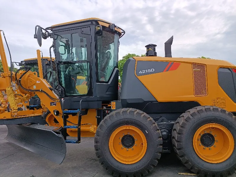 New Product 217HP Motor Grader Clg4215D with Front Dozer Rear Ripper