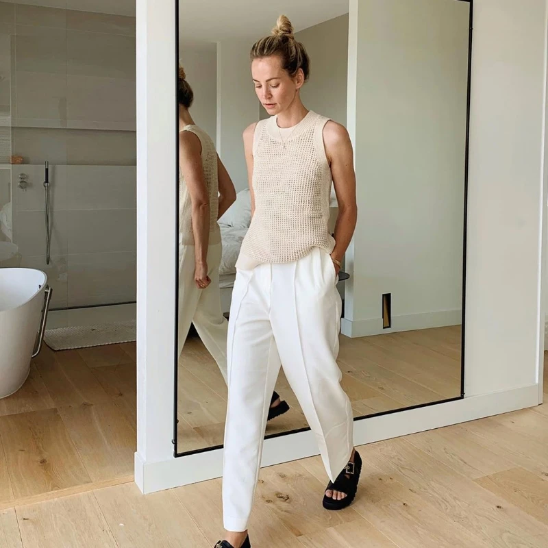 New Trend Women Crew Neck Knitted Sleeveless Ribbed Casual Sweater Vest In Stocks