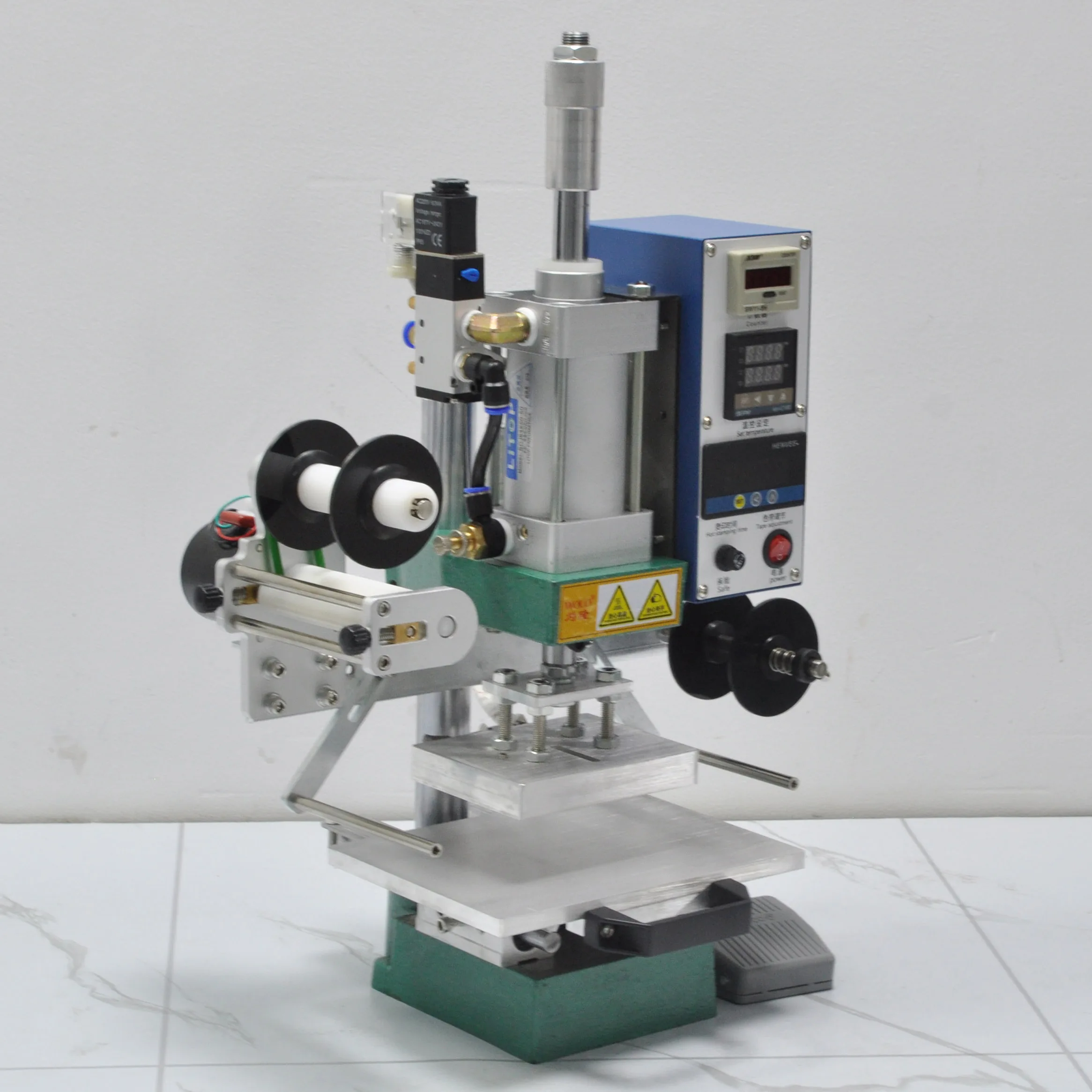 Fully automatic hot press  for leather, wood, paper embossing Custom DIY logo stamping with hot foil printing machine