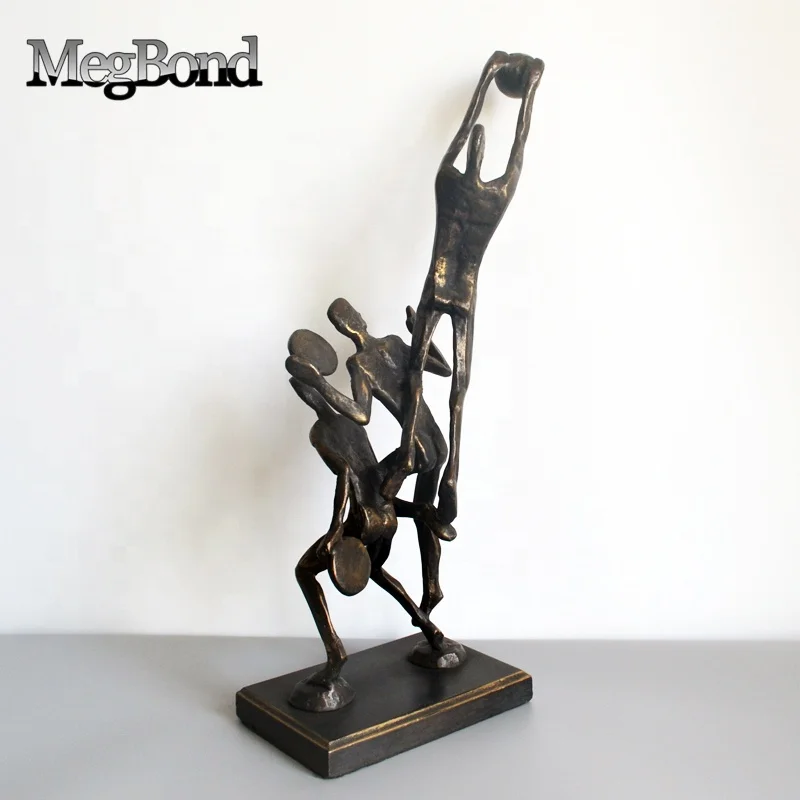 Antique bronze Cast iron sportman player statue for home creative decoration, basketball player figurine for table top decor