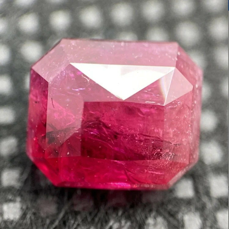 SGARIT factory sale rare collection big gemstone for jewelry customization 2.92ct natural red beryl loose stone