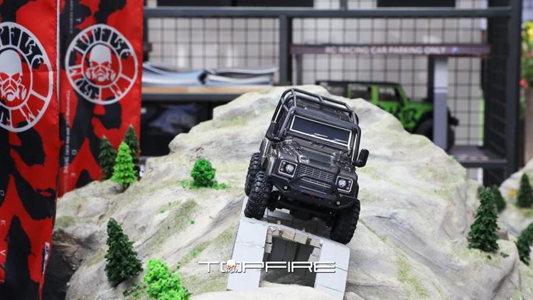 
TOPFIRE 1/24 2.4GHZ Remote Control RC Car for Land Rover Defender 