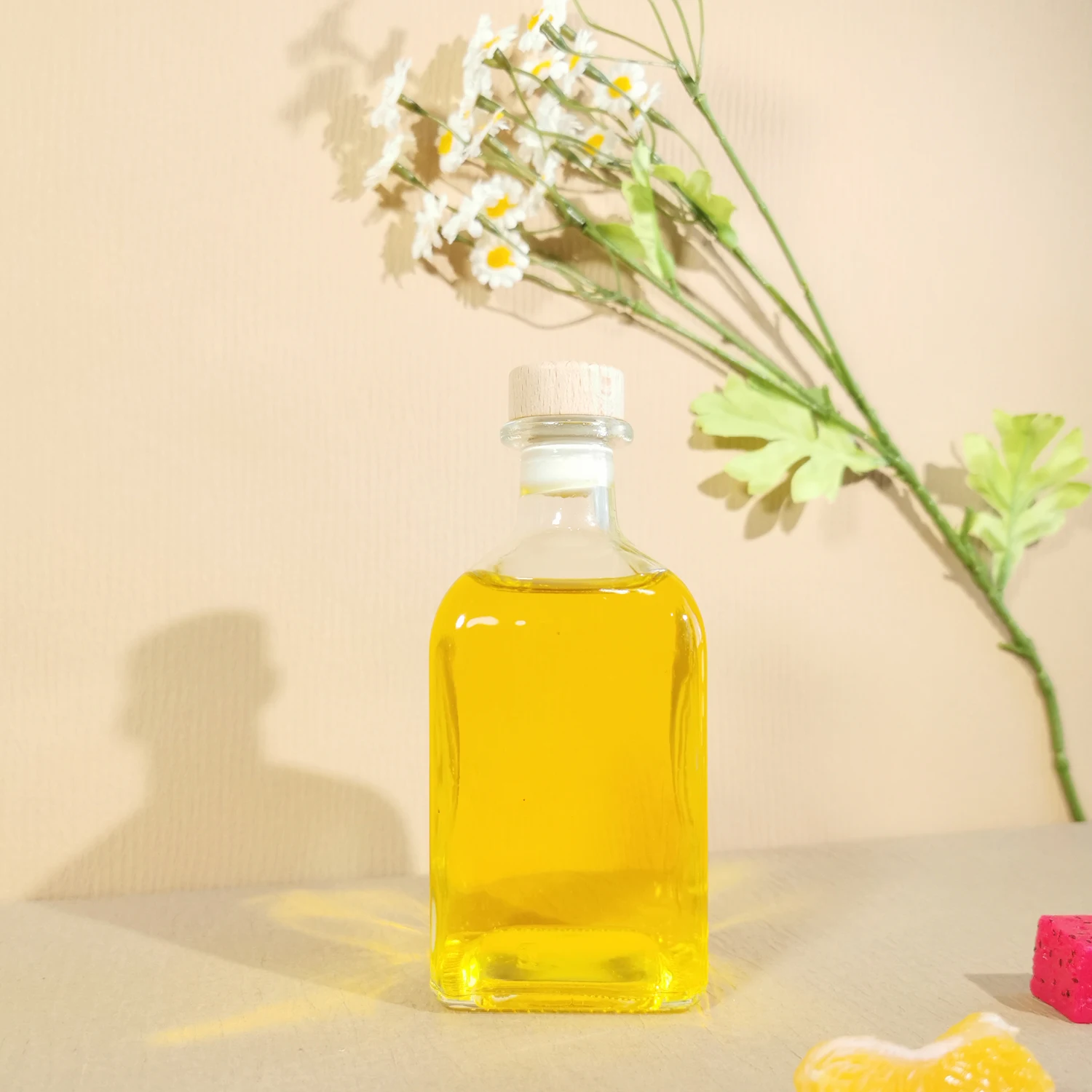 Wholesale 250ml 300ml 375ml 500ml Brandy Sake Whisky Rum Square Empty Glass Liquor Wine Vodka Bottle with Cork Lid