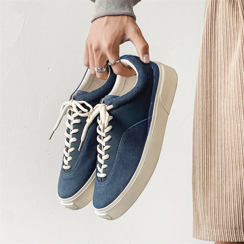 Comfortable Sneakers Man Shoes Sport Outsole Sneakers Trendy Unique Design Solid Color Board Canvas Shoes