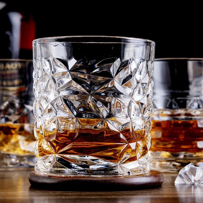 Customized logo Creative whisky glass cup Glassware Barware Classic Drinking Diamond Glasses Thick Base crystal whisky glasses