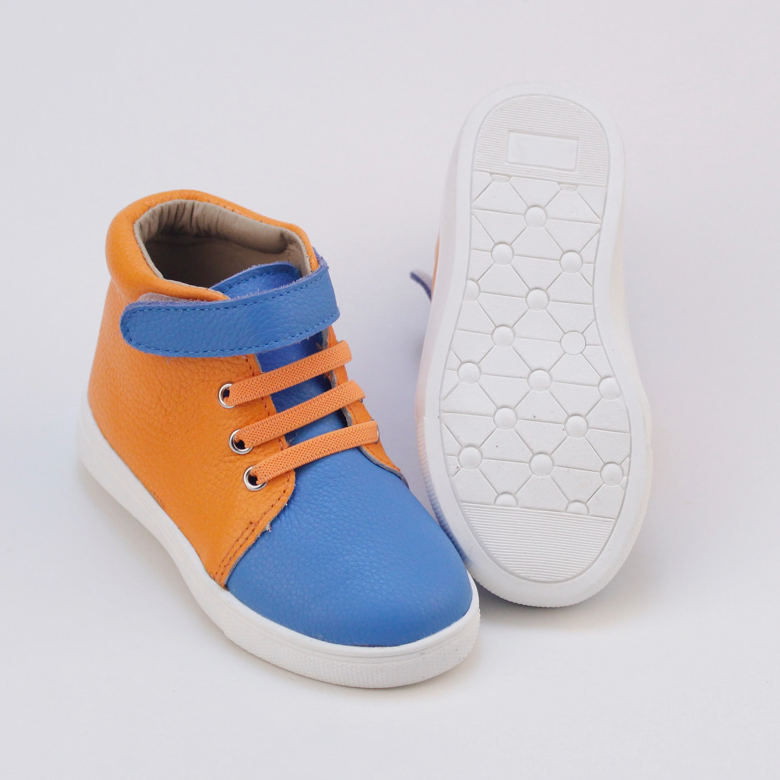 Wholesale Cheap Children Sneakers Shoe Kids School Casual Shoes for Boys and Girls DHL Bags Lace Leather Summer Cow Winter Sea