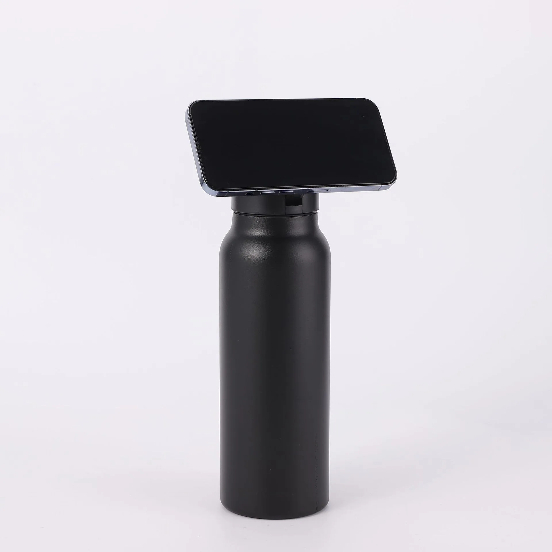 New and Cheap Magnetic Phone Holder Insulated Vacuum Travel Drinking Flask Magnetic Water Bottle Drinks Cups With Lids And Straw