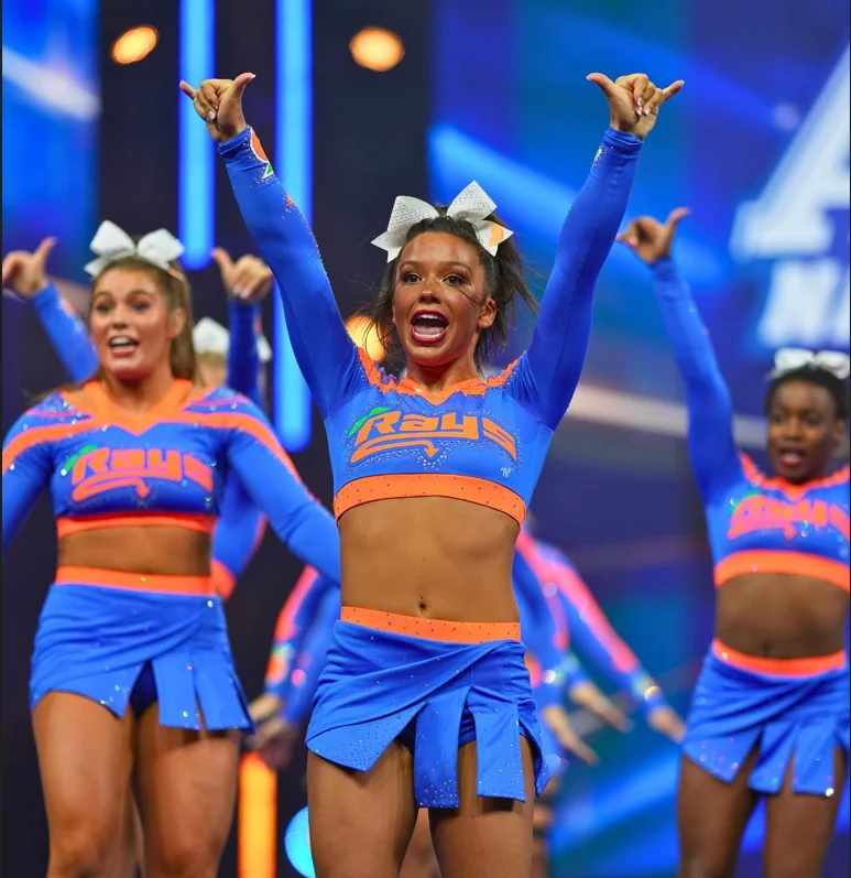 Fast Delivery factory custom cheer uniform with shiny rhinestones women cheerleading uniform for competition