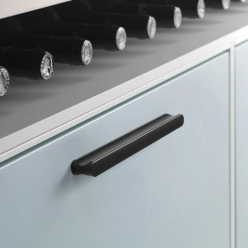 multifunction Sell well Gold & Black Furniture Handles Newly Launched Alloy Kitchen Cabinet & Wardrobe Drawer Knobs fashion