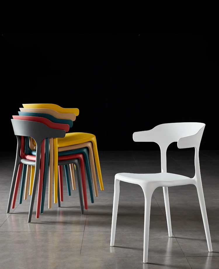 Простые скандинавские дешевые европейские классические обеденные стулья, пластиковый стул для использования на открытом воздухе