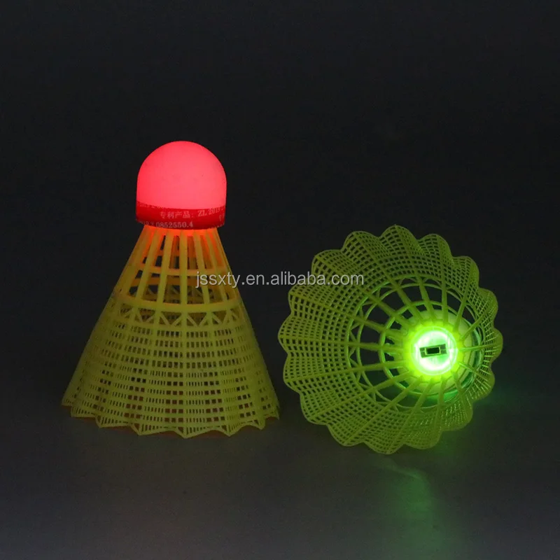 
Led Shuttlecock Light Feather Badminton Shuttlecock Ball Goose Feather Badminton Ball Wholesale Outdoor Game 