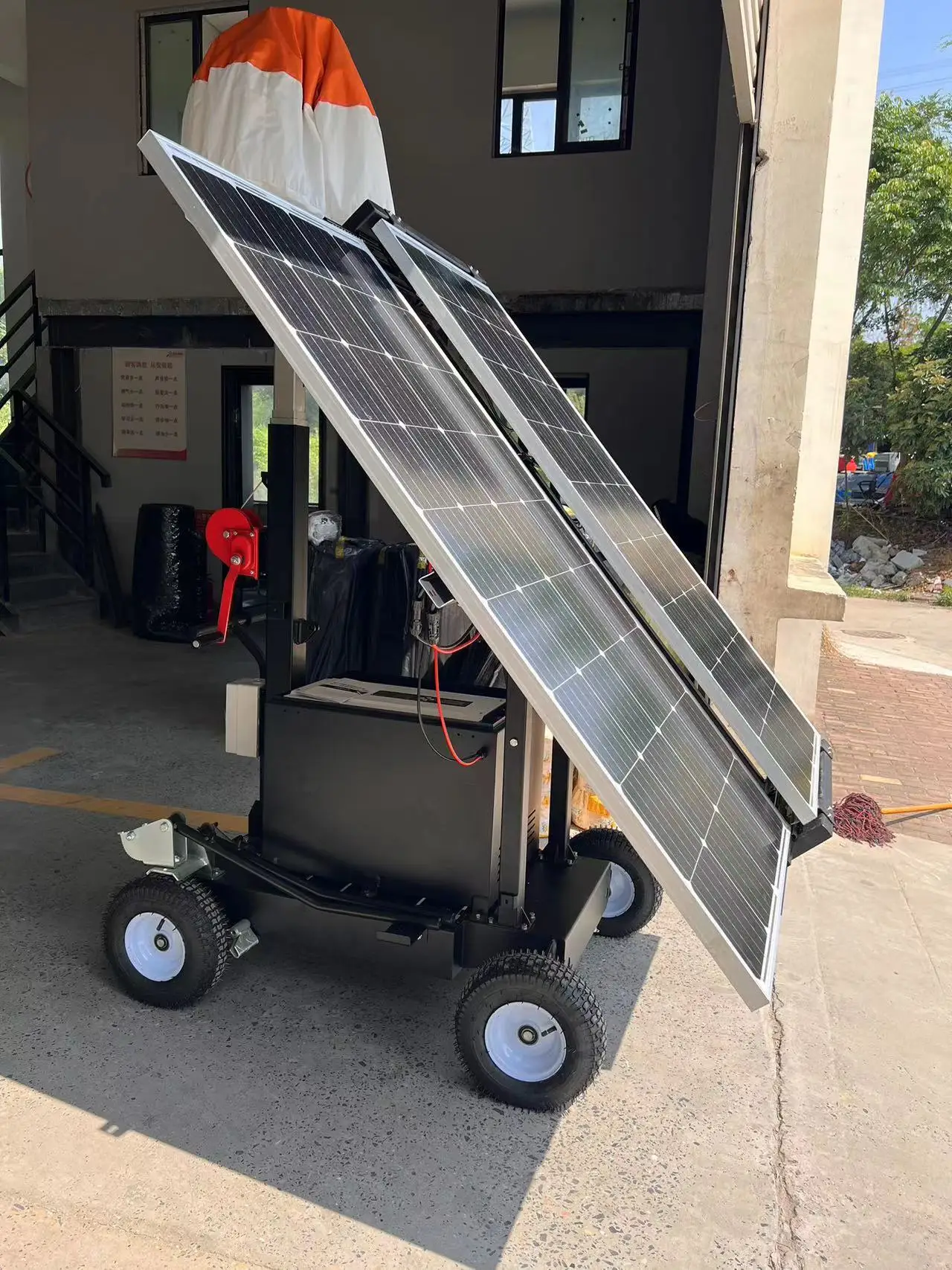 Moonlightia solar energy system led mobile solar balloon light tower