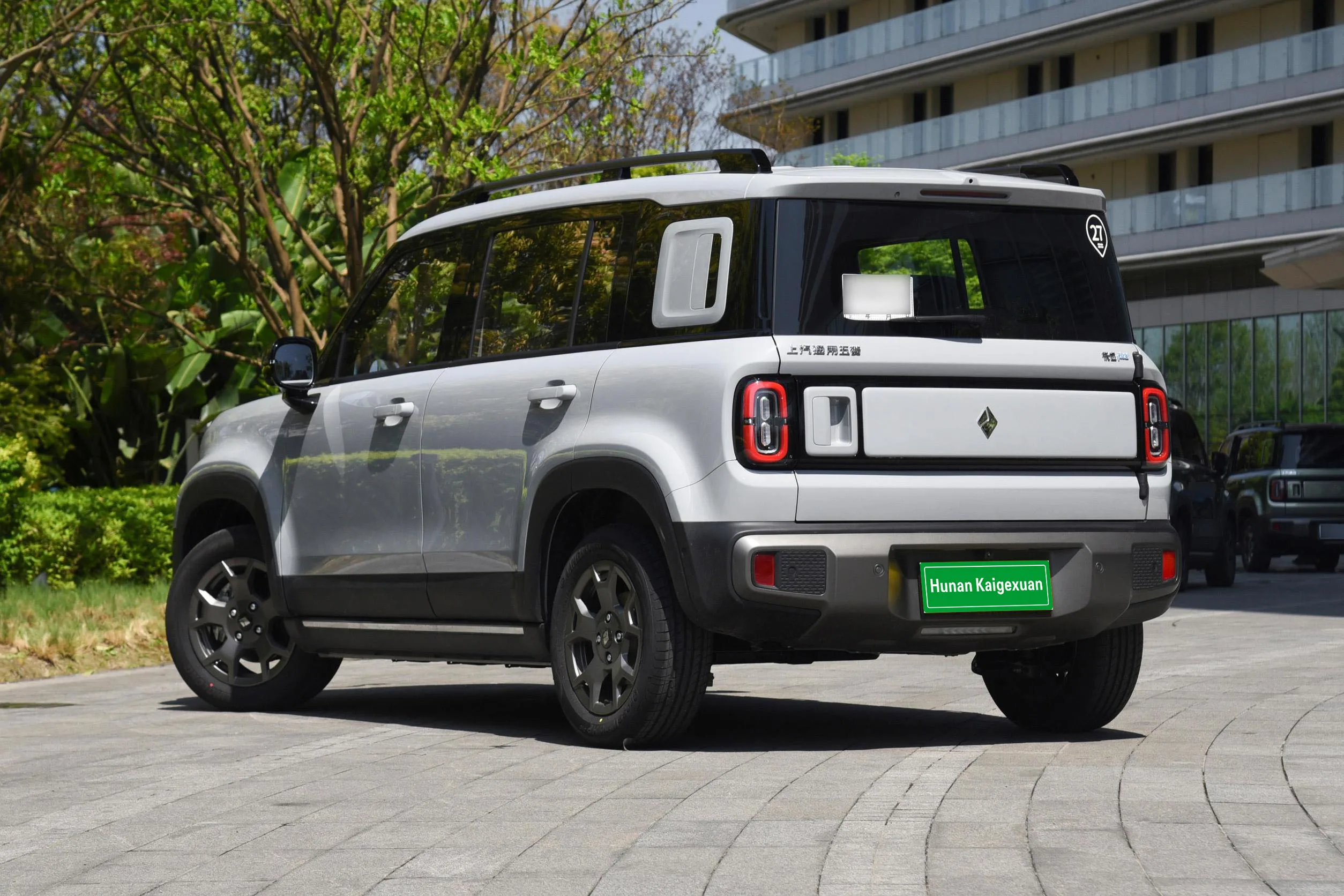 2024 New Model 5 Door 5 Seat Pure Electric High Speed Suv Ev Car Wuling Baojun Yep Plus