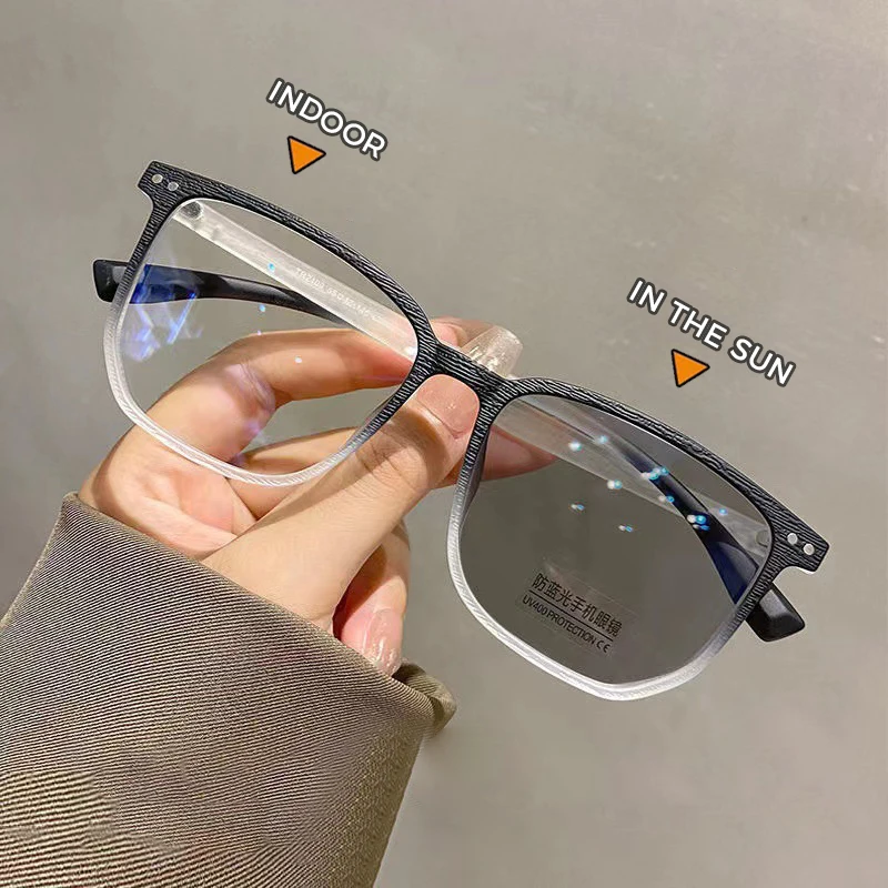 DOISYER Newest Fashion Photochromic Glasses Prescription Glasses Retro Classic Faux Wood Grain Square Anti blue Light Glasses