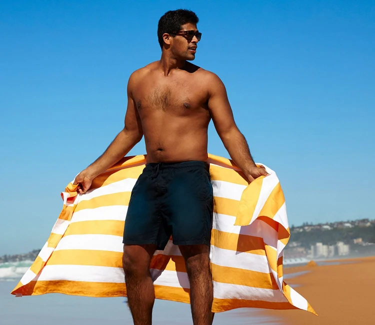 Quick Dry Fashion Striped Sand Free Microfiber Suede Beach Towel  Customized Comfortable Beach Towel