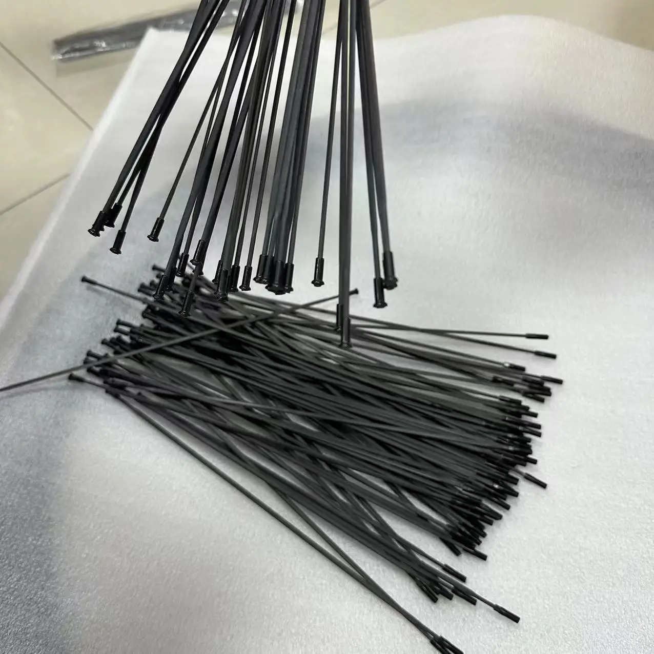 Ultra-Light, High-Strength Aerodynamic Carbon Fiber Spokes - Compatible with Standard Hubs, Enhance Cycling Speed