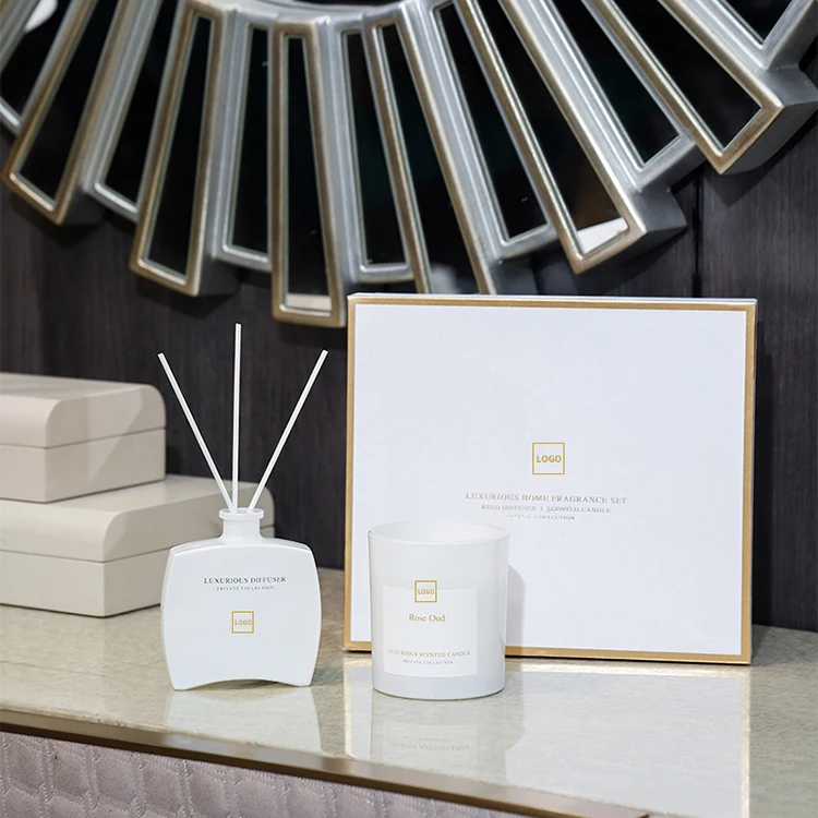 Home Fragrance Private Label Luxury Glass Bottle Essential Oil Aroma Reed Diffuser and Candle Set for Air Freshener