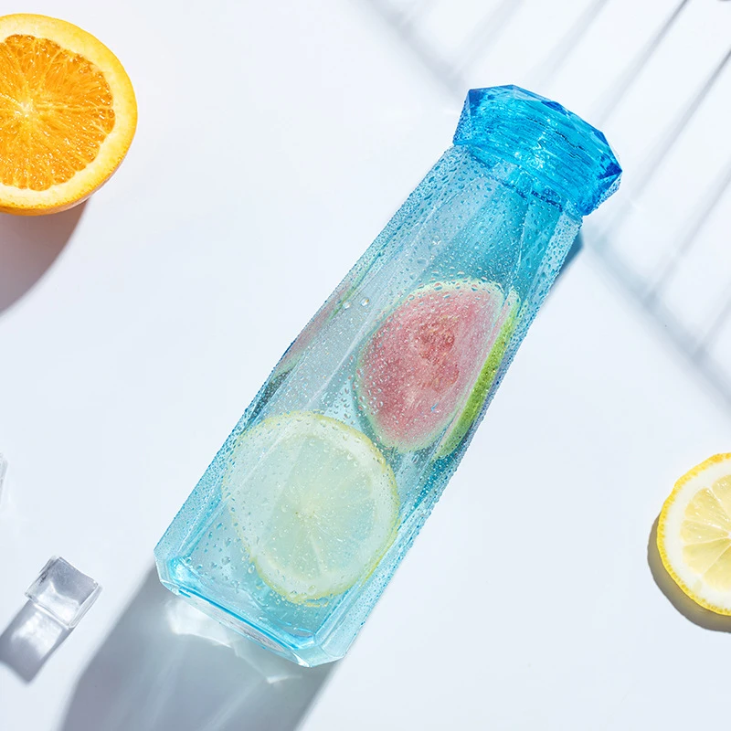 Promotional Creativity Portable Diamond Cup Water Glass Custom Water Bottle with Crystal Shape lid