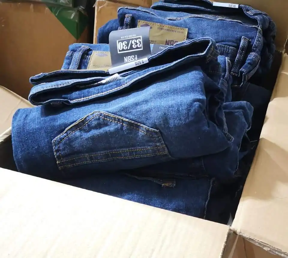 Джинсовые брюки для мужчин по очень низкой цене