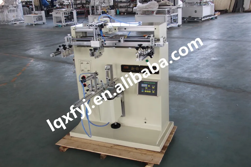 Curved surface silk screen printing machine for bottle