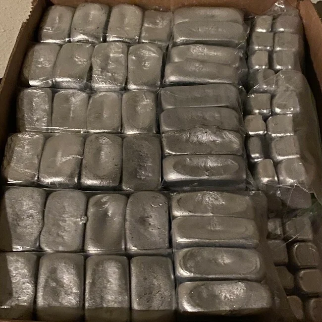 
 Алюминиевые слитки A7 A8, алюминиевые слитки 99,7  