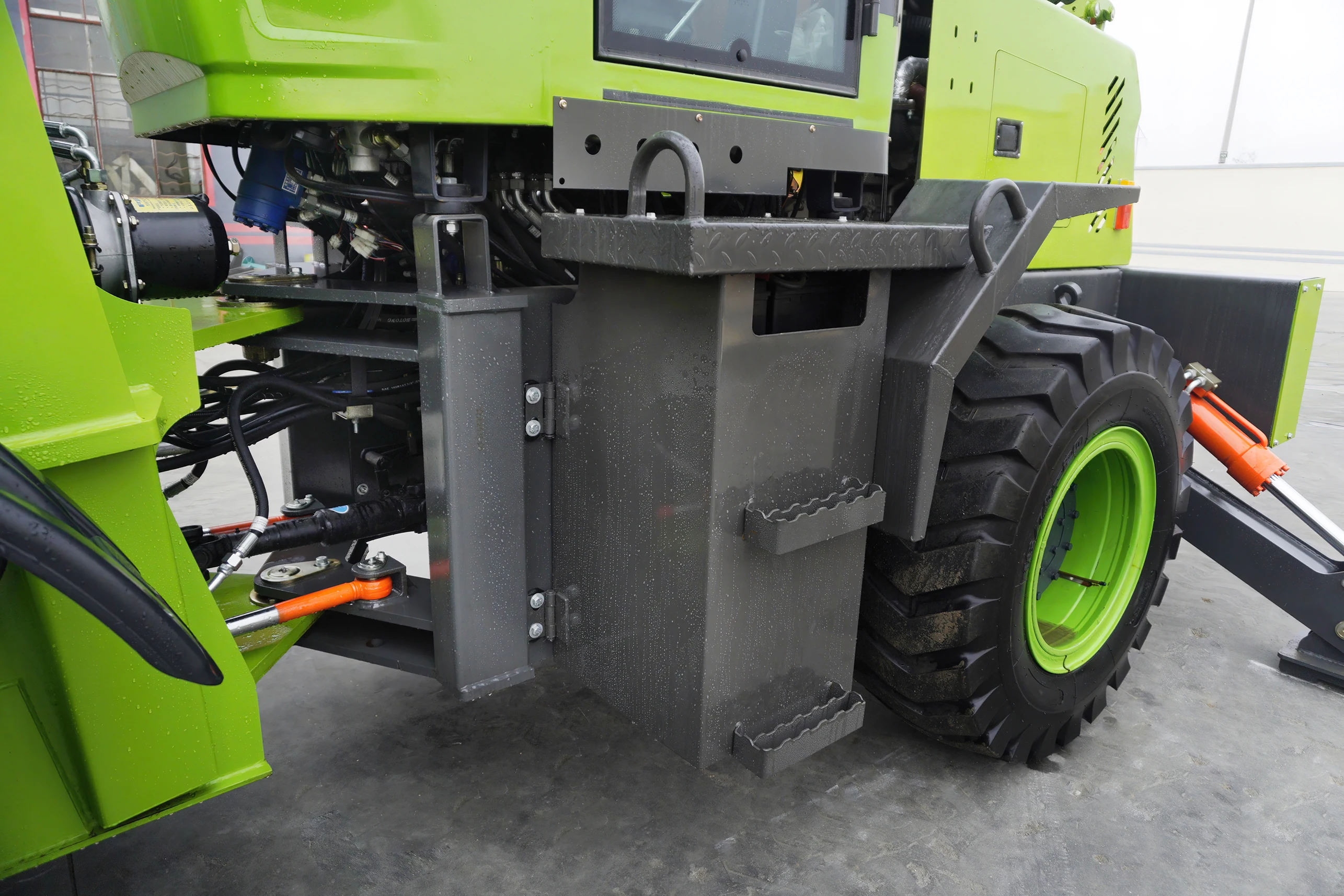 LUGONG LX942-45 2 Ton Hydrodynamic Transmission Backhoe Loader with One Year Warranty