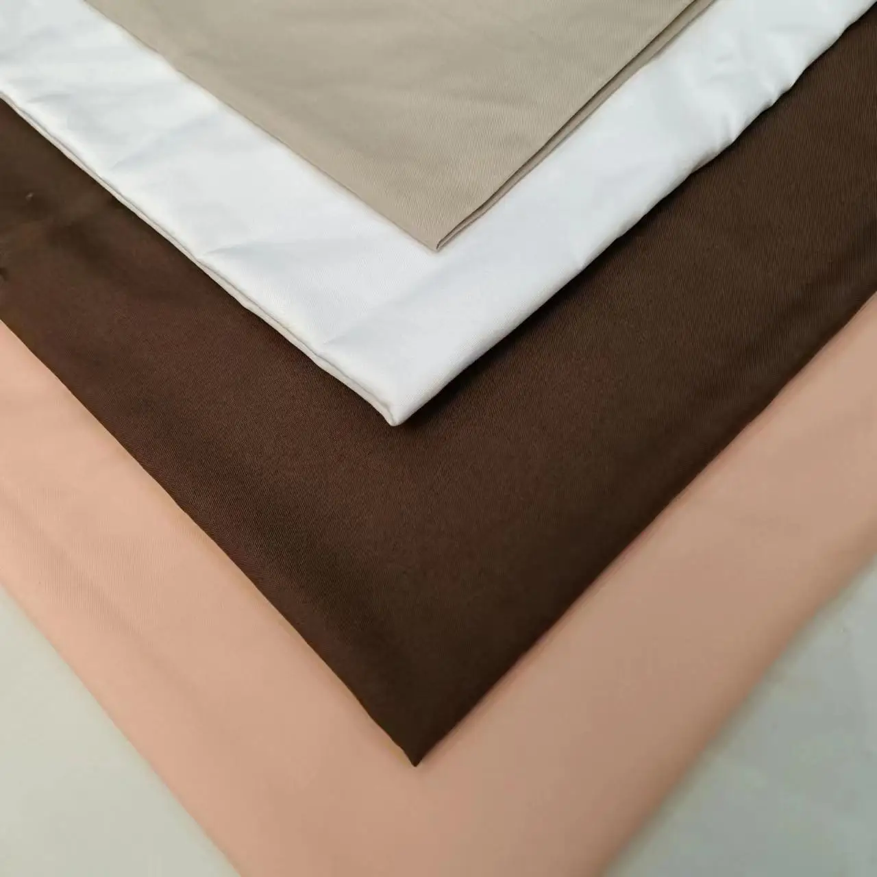 Home Textile 60-140 GSM Solid Color Microfiber Brushed 100% Polyester Dyed Bed Sheet  Fabric Price Per Meter In Rolls