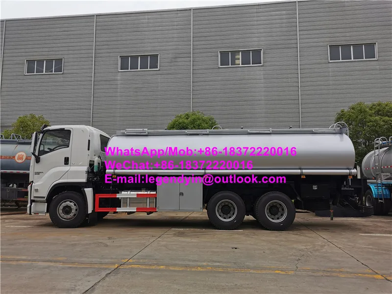 World class brand japanese GIGA 10 wheeler oil tanker truck diesel tank truck