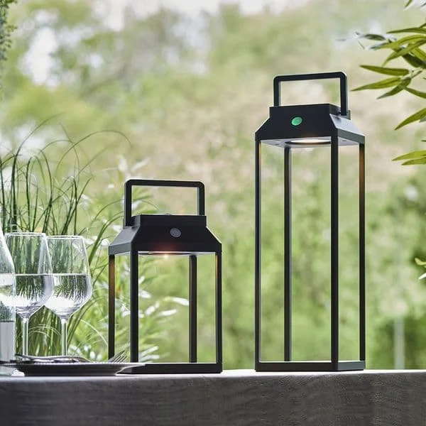 Die-cast aluminum waterproof dimmable square outdoor portable led solar hanging lantern lights