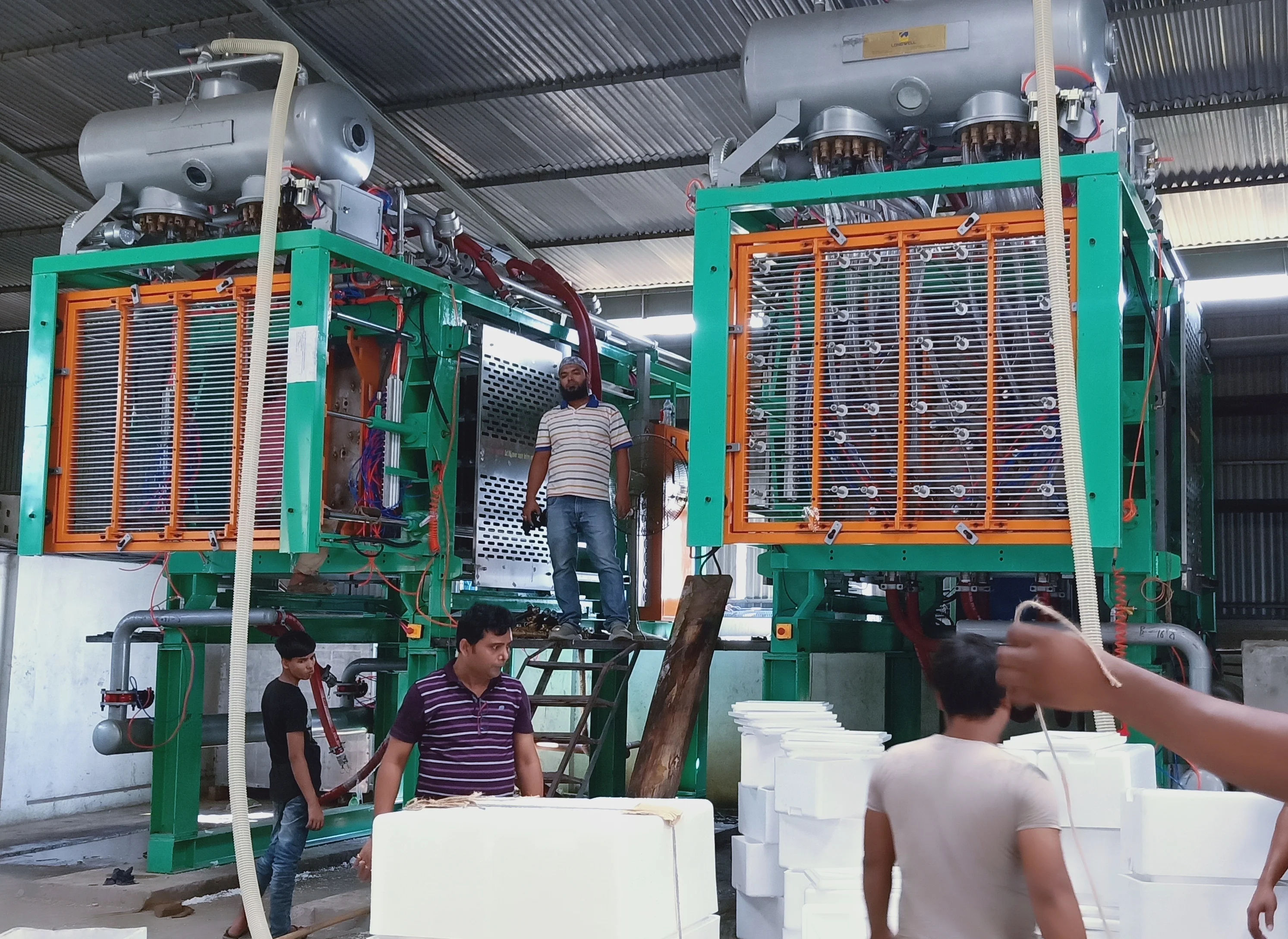 New Design eps pallet making machine with vacuum